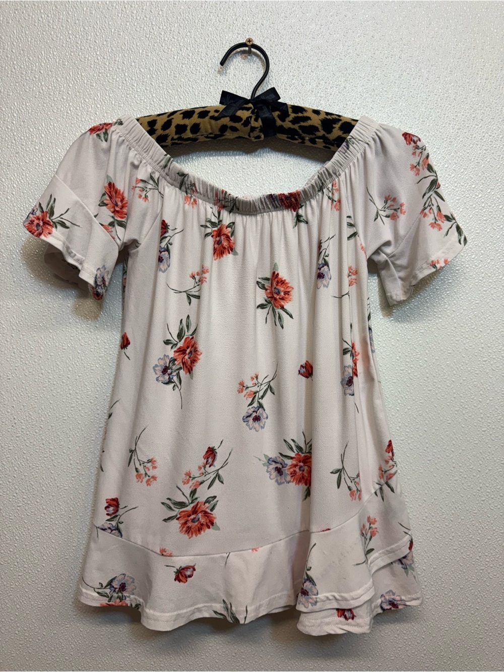 No Comment Off-Shoulder Floral Women’s Top in Light Pink Sz M